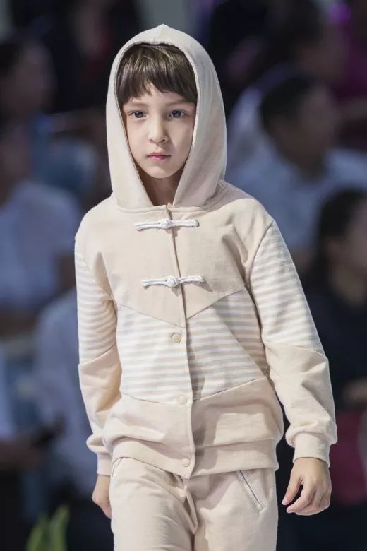 天彩公司携Gretton童装新品亮相北京时装周，2019北京世园会特许商品同台闪耀